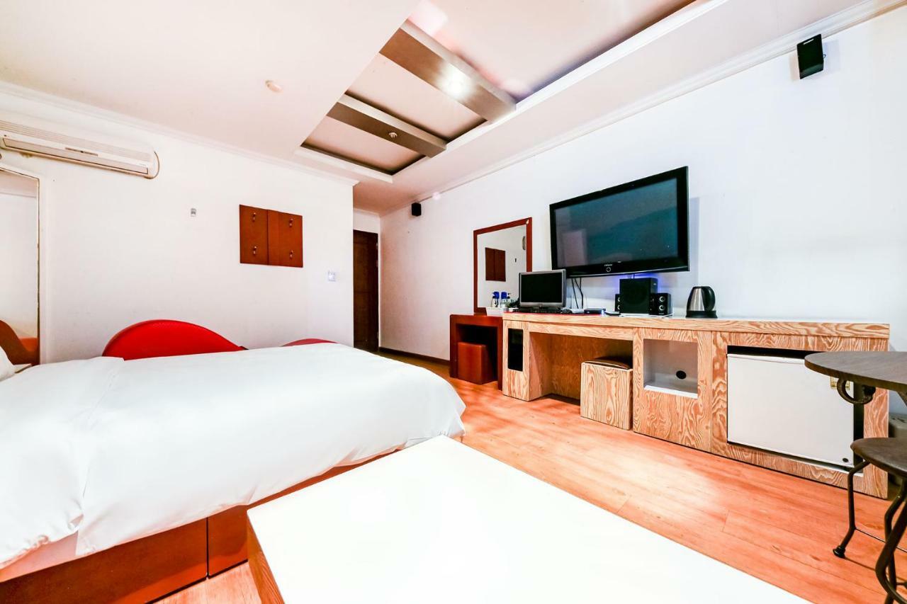 Hotel Rooky Daejeon Esterno foto