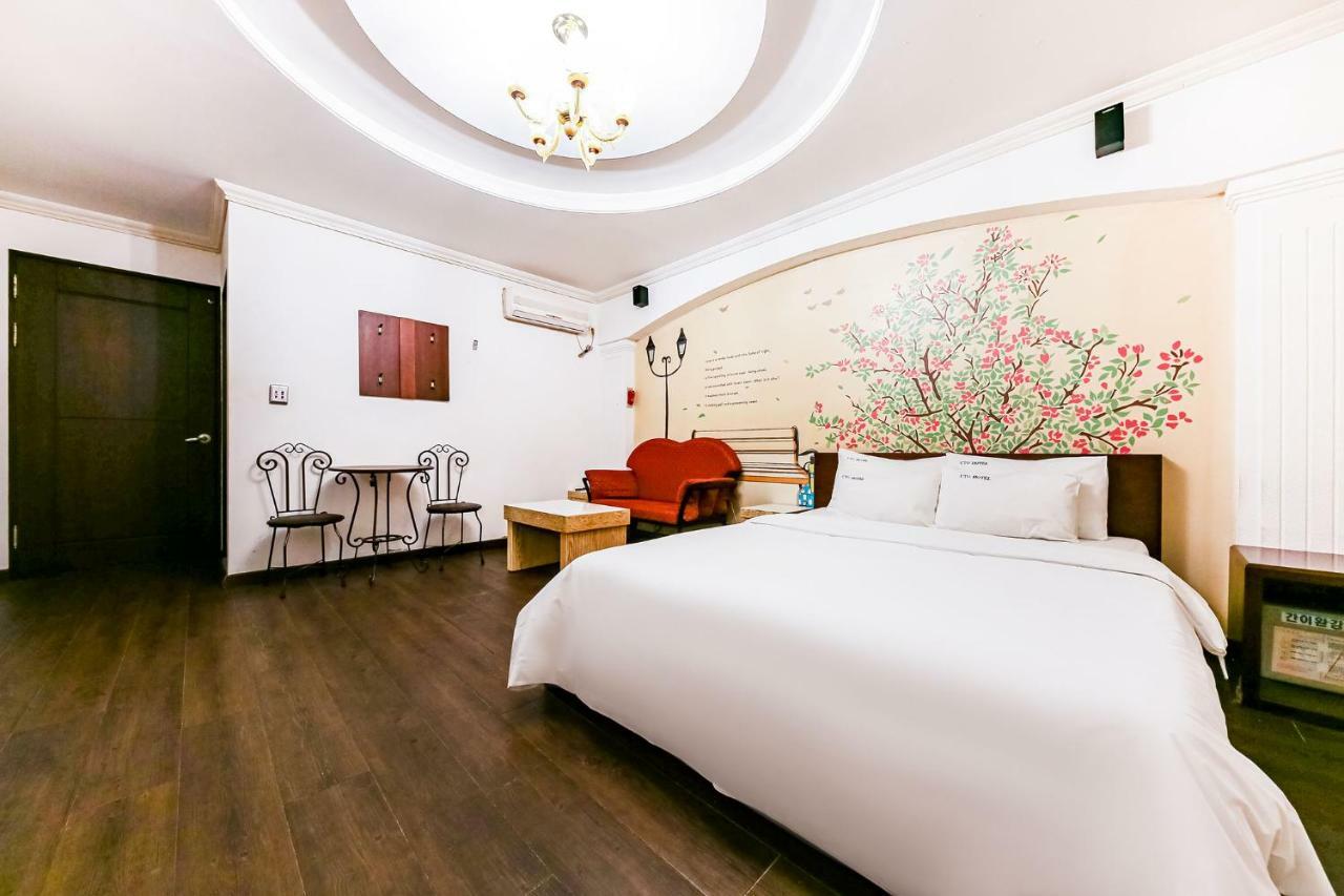 Hotel Rooky Daejeon Esterno foto
